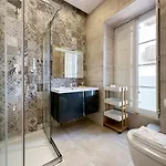 Duplex Maisonette With Jacuzzi By Arco Collection