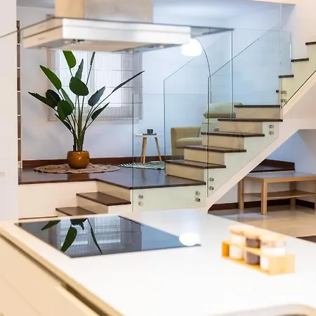 Apartman Duplex Maisonette With Jacuzzi By Arcobnb