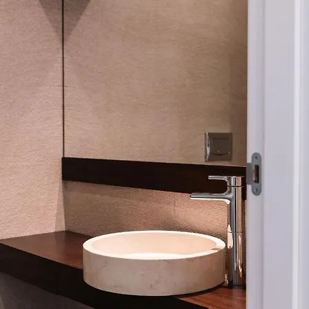 Duplex Maisonette With Jacuzzi By Arcobnb Sliema
