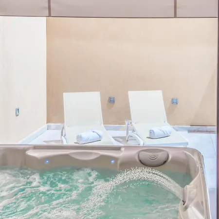 Duplex Maisonette With Jacuzzi By Arcobnb Apartman *