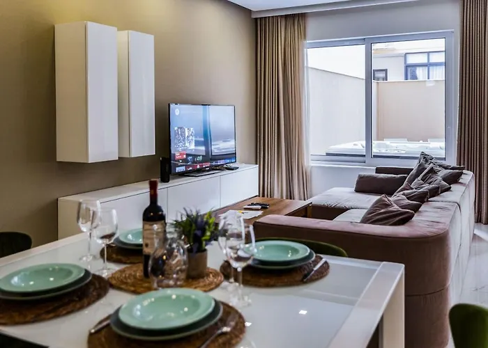 Duplex Maisonette With Jacuzzi By Arco Collection Apartament Sliema