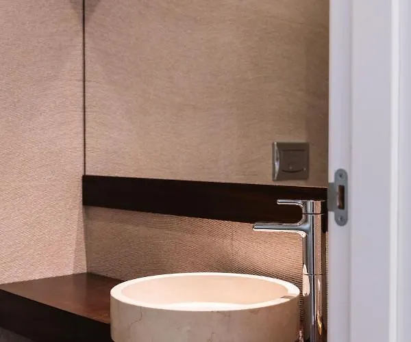 Duplex Maisonette With Jacuzzi By Arco Collection Sliema