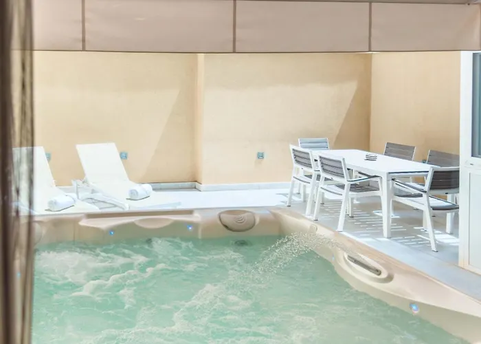 Duplex Maisonette With Jacuzzi By Arco Collection *